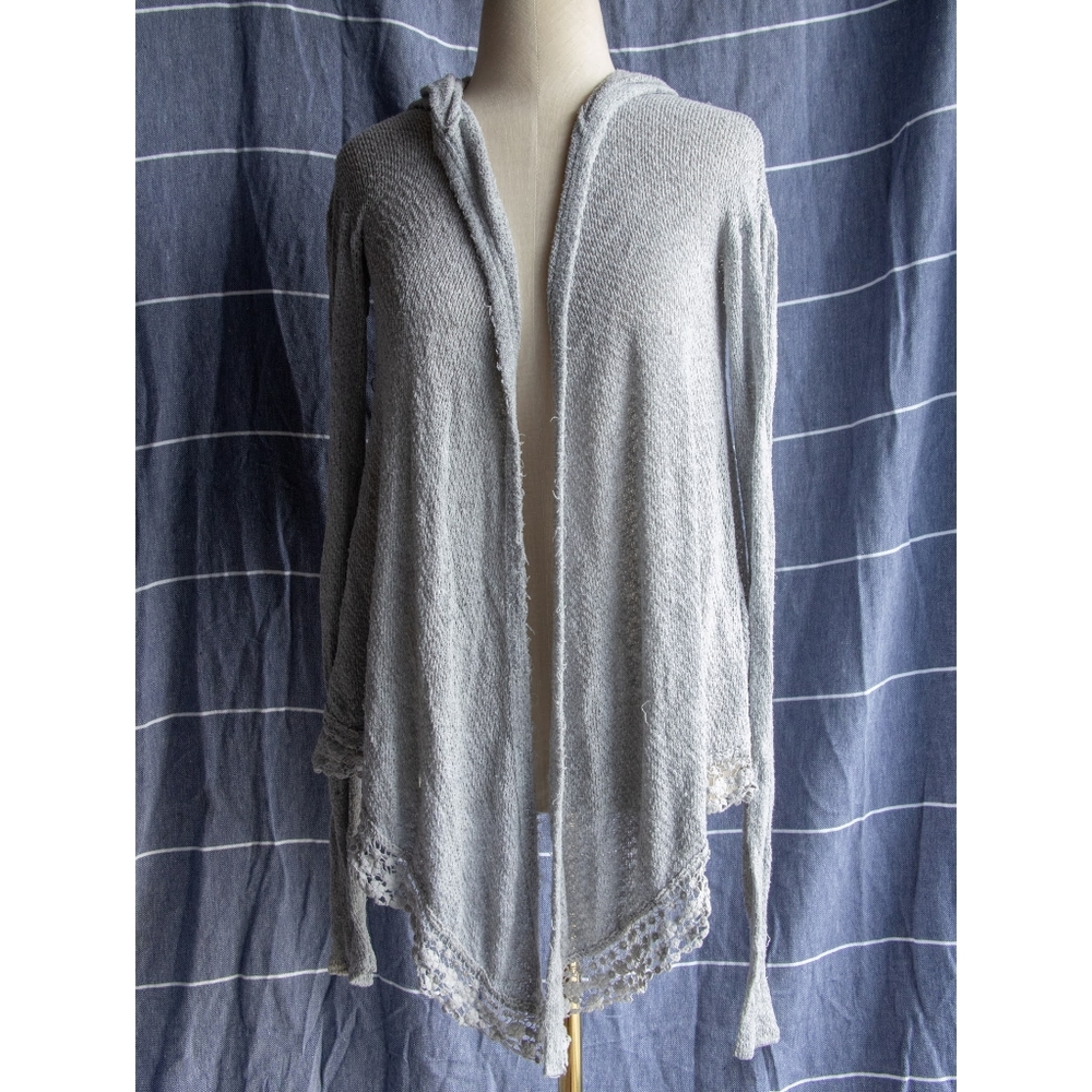 Hollister lightweight hooded sweater